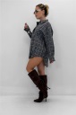 camicia lunga sul retro square